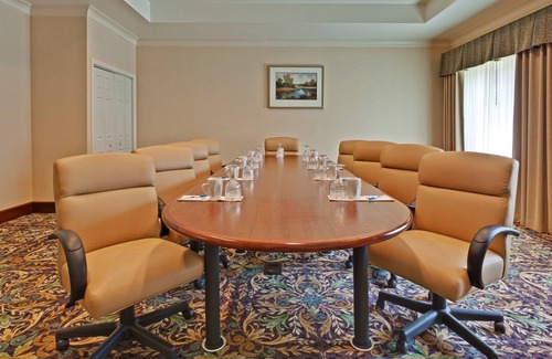 Rochester Apartment | Great Studio | Free Breakfast, Indoor Pool
