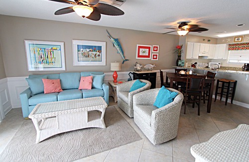 Orange Beach Condo | Great time for a Getaway! The weather is nice for a beach stroll. 👣