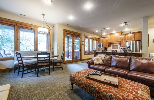 Deer Valley Condo | Great View of Deer Valley-Chaparral-2 BD/2BA-Beautifully Decorated-On Bus Route