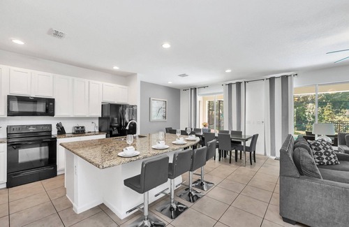 Kissimmee Villa | Great Villa, 10min from Disney with Private Pool - direct from owner