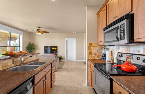 Jonestown Condo | Great Villa in the Hollows Resort, Beautiful Beach Club, Hiking Trails, 4 Pools!