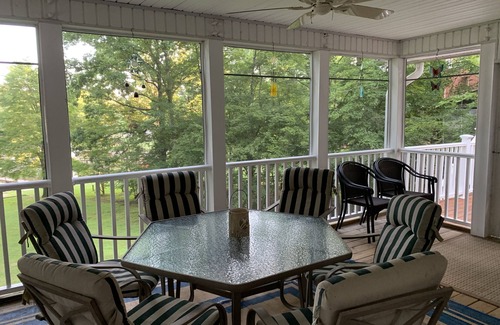 Moneta House | Great Waterfront w/Sandy Beach, Bar, Billiards, Foosball, Kayaks, Canoe, WiFi