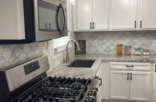 Ashwaubenon House | Green Bay Packer 5 star home ⭐️⭐️⭐️⭐️⭐️ 1 block from Lambeau field