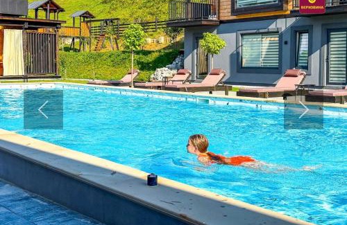 Snidavka Hotel | Green hills