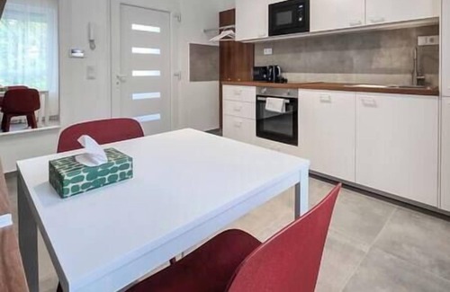 Torokbalint Apartment | Green Home Apartment