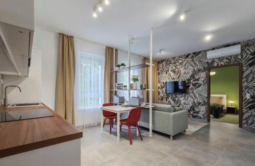Torokbalint Apartment | Green Home