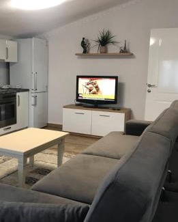 Elbasan Apartment | Green house, 1 bedroom & 1 kitchen apartment, located in Elbasan city center