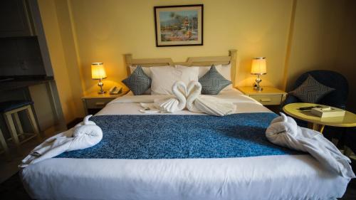 Al Mankhool Apartment | Green House Hotel Suites & Apartment