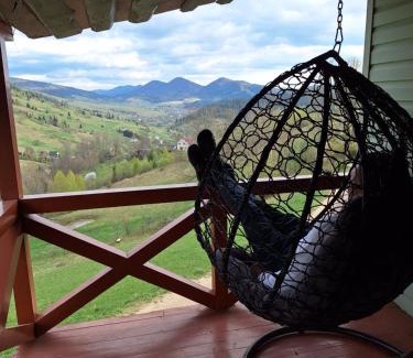 Plavya House | Green House Panorama Karpat