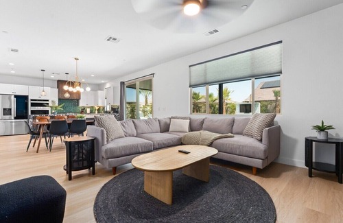 Coachella House | Green Lion - New Spectacular Modern Pool home