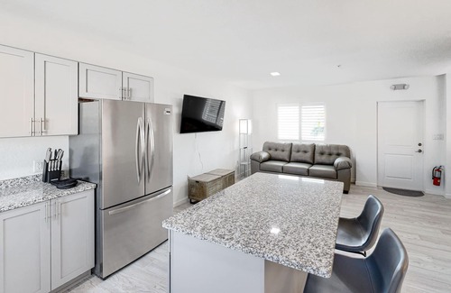 Marathon Condo | Green Pineapple | Condo in Marathon with pool access