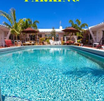Hollywood Lakes Hotel | Green Seas Motel
