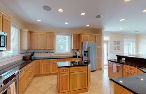 Bald Head Island House | Green Teal - Spacious Oceanfront Home, Beautiful Sunset & Old Baldy Views, Both Clubs, Golf, 7 Decks
