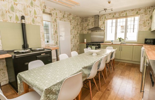 Scarborough House | GREEN TOR, pet friendly, luxury holiday cottage in Scarborough