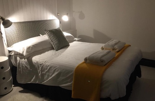 Llangollen House | Greenbank Lodge LLANGOLLEN