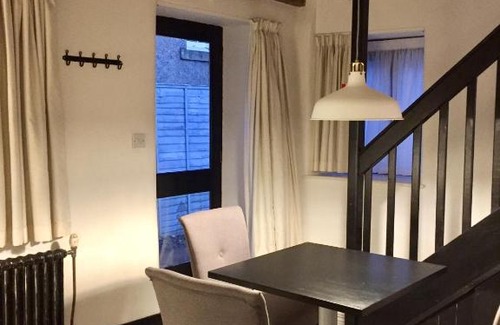 Llangollen House | Greenbank Lodge LLANGOLLEN