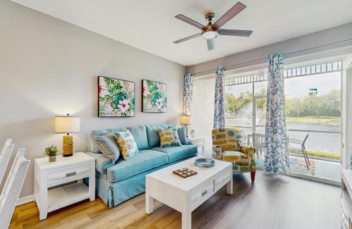 Naples Apartment | Greenlinks 1012