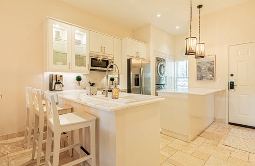 Naples Condo | Greenlinks/Lely Condo-1st flr,end unit,Bldg.100/3BR,3BA ensuites/Upscale,Newly Renovated w/lk view