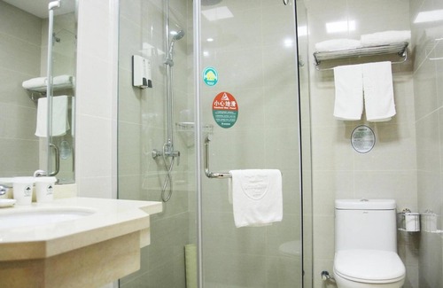 Bazhou County Hotel | GreenTree Inn Langfang Bazhou Railway Station West Yingbin Road Express Hotel