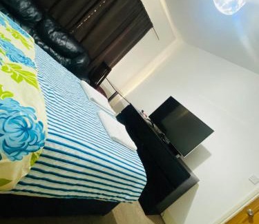 Peninsula House | Greenwich Homestay