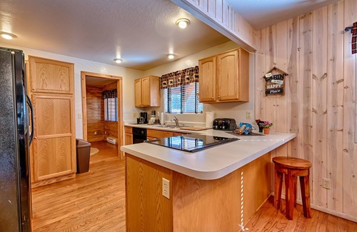 Greer Cabin | Greer Cabin And Guest Cottage-Full Property- Sleeps 12!
