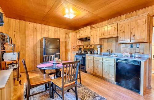 Greer Cabin | Greer Cabin And Guest Cottage-Full Property- Sleeps 12!