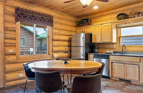Greer Cabin | Greer Meadow View Cabin (Cabin 172)