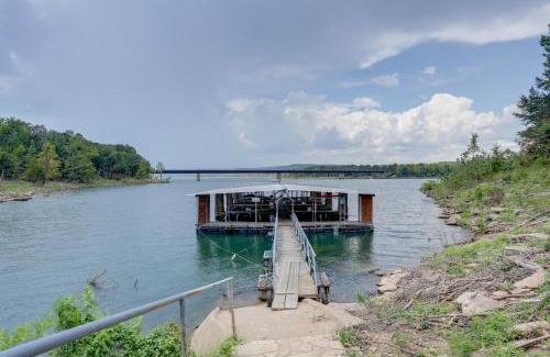 Greers Ferry House | Greers Ferry Lake Access Cabin with Boat Slip!