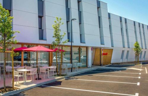 Salon-de-Provence Hotel | greet hotel Salon de Provence