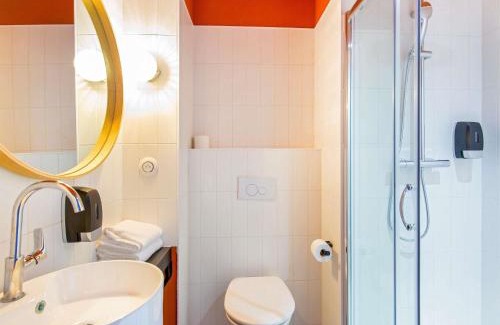 Salon-de-Provence Hotel | greet hotel Salon de Provence