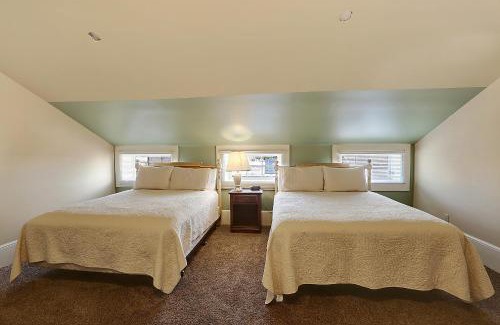 French Quarter Hotel | Grenoble House