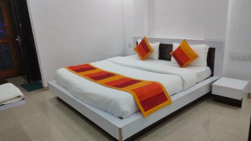 Bhimtal Hotel | GRG Hotel Mountain Mist Home Stay Bhimtal - Excellent Stay with Family, Parking Facilities