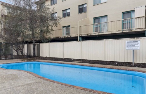 Griffith Apartment | Griffith Studio Canberra - free parking