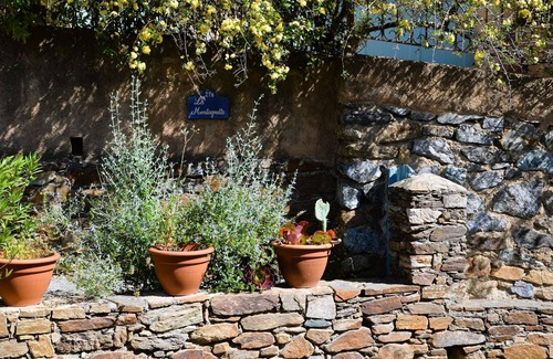 Grimaud Apartment | GRIMAUD: 1-BEDROOM APARTEMENT IN THE HEART OF THE PROVENCAL VILLAGE