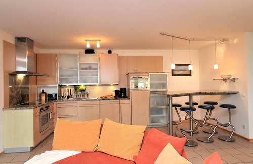 Ostseebad Wustrow Apartment | Große Ferienwohnung mit 2 Bäder, Balkon und Ostseeblick Direkt Hinter der Düne