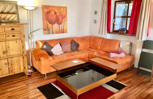 Hauzenberg Apartment | Große FeWo mit Pool Sauna & Hallenbad in Ferienanlage Bayerischer Wald