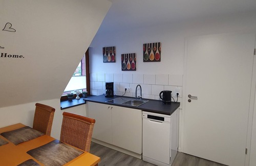 Papenburg Apartment | Große neu Renovierte Ferienwohnung für Max. 5 Personen in Zentrumnähe