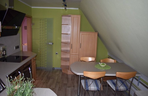 Affoldern Apartment | Großzügige Ferienwohnung am Affolderner See im 1. OG
