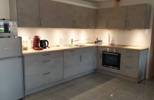 Hessheim Apartment | Großzügige Ferienwohnung in Heßheim