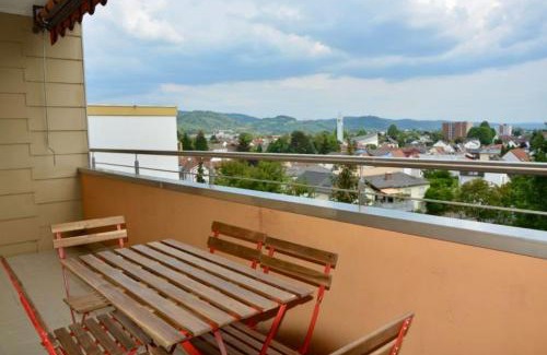 Bensheim Apartment | Großzügige Monteurwohnung mit TOP Anbindung