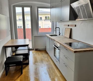 Outer Neustadt Apartment | großzügige Monteurwohnung für 6