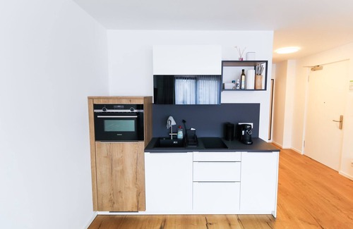 Friedrichshain Apartment | Großzügiges Apartment im 1.OG mit Lift in Berlin