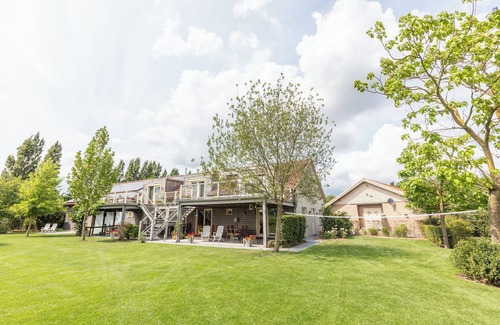 Poeke House | Groepsaccommodatie Het Eiken Huis