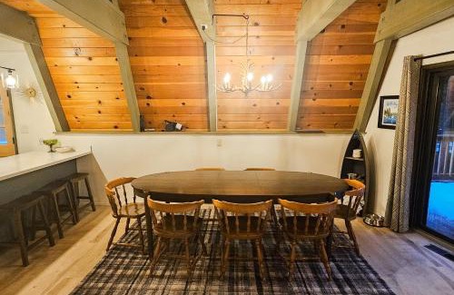 Arnold House | Groovy Days Chalet
