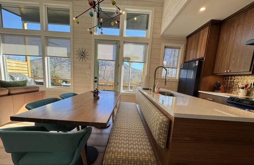 Clayton House | Groovy Palace w/ Hot Tub, Sauna, & Spectacular Mountain Views!!!