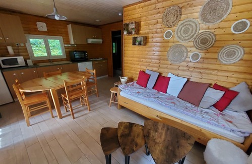 Jassat Ski Chalet | GROTTE DU LOUP 3
