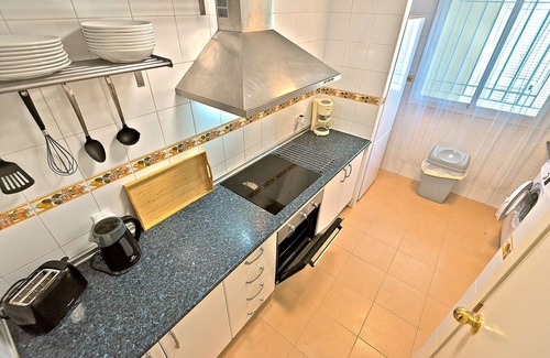 El Puerto de Santa Maria Apartment | Groundfloor Apartment with Private BBG and Direct Access to the Pools and Beach
