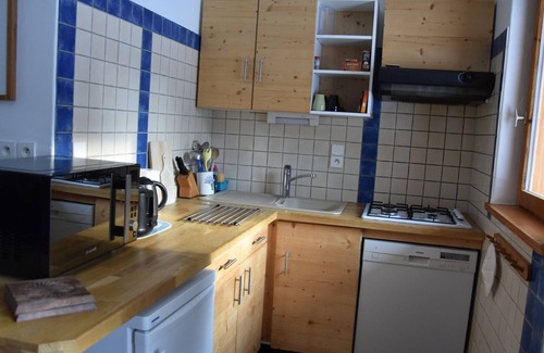 Pralognan-la-Vanoise Apartment | Ground Floor Chalet Apartment Near Forest, Luge Track, and Cable Car