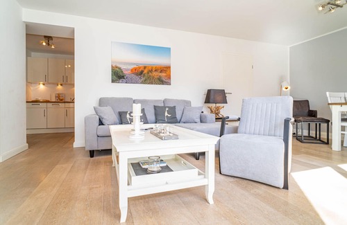 Westerland Apartment | Ground floor 3-room apartment with terrace. Close to the city and the beach.