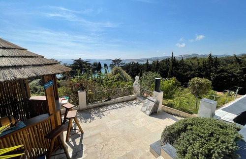 Bandol Villa | Ground floor apartment Villa with pool